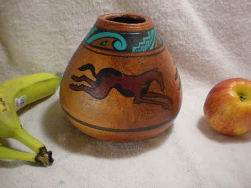 Mexican pot of horse motif, about 5.7 inches wide 