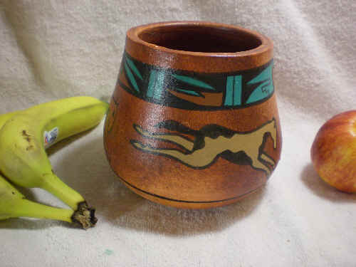 Mexican pot of horse motif signed by the artist R.